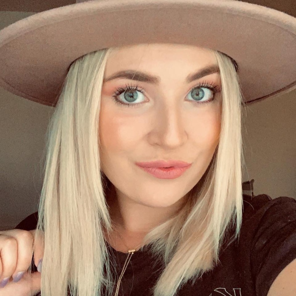 Meet your Posher, Scarlett